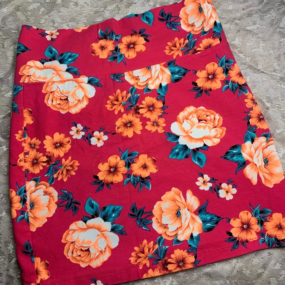 Pencil high waisted skirt